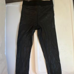 Lululemon faux leather cropped leggings